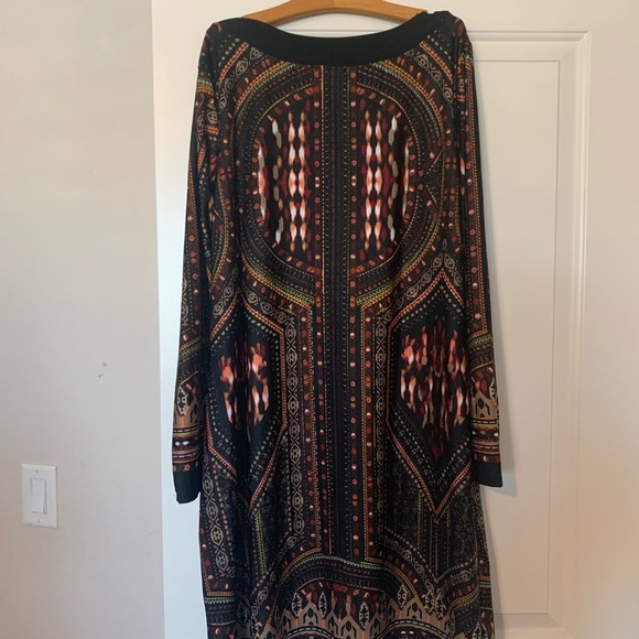 Dress - Picture 2 of 3